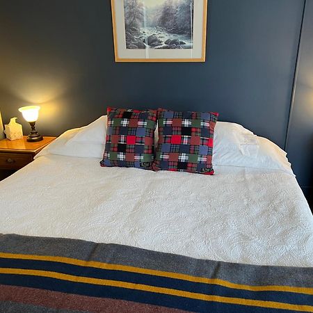 Shoreham Inn Bed & Breakfast 외부 사진