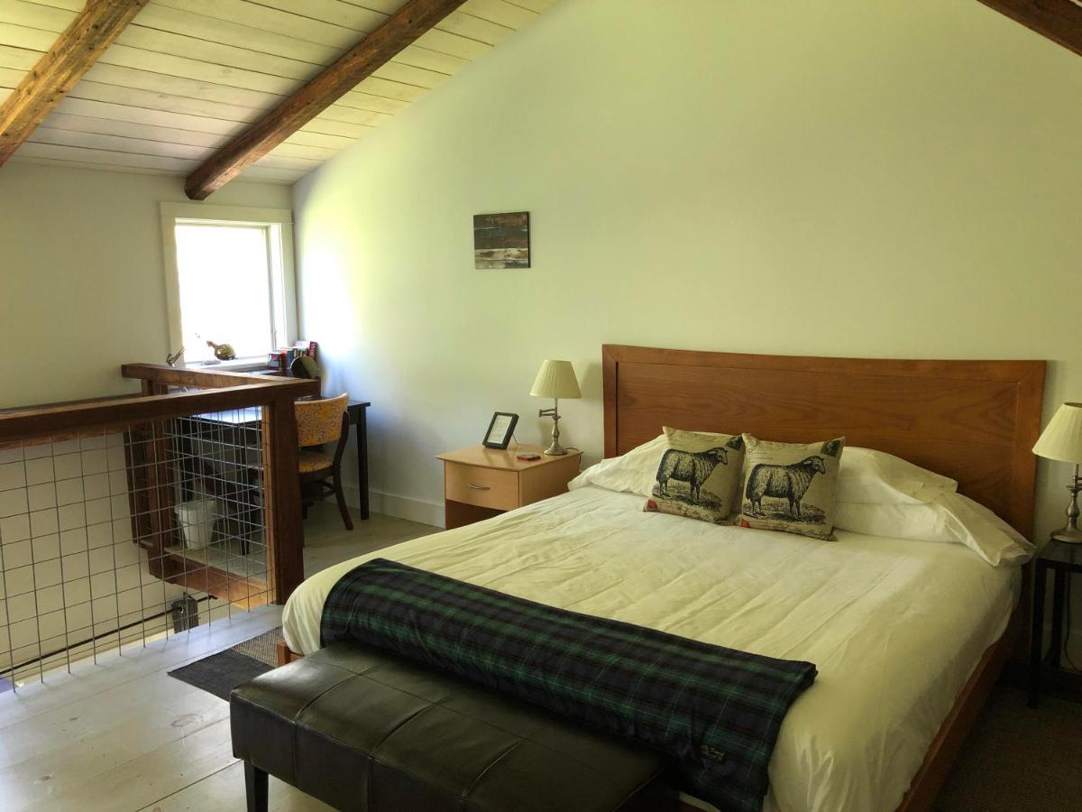 Shoreham Inn Bed & Breakfast 외부 사진