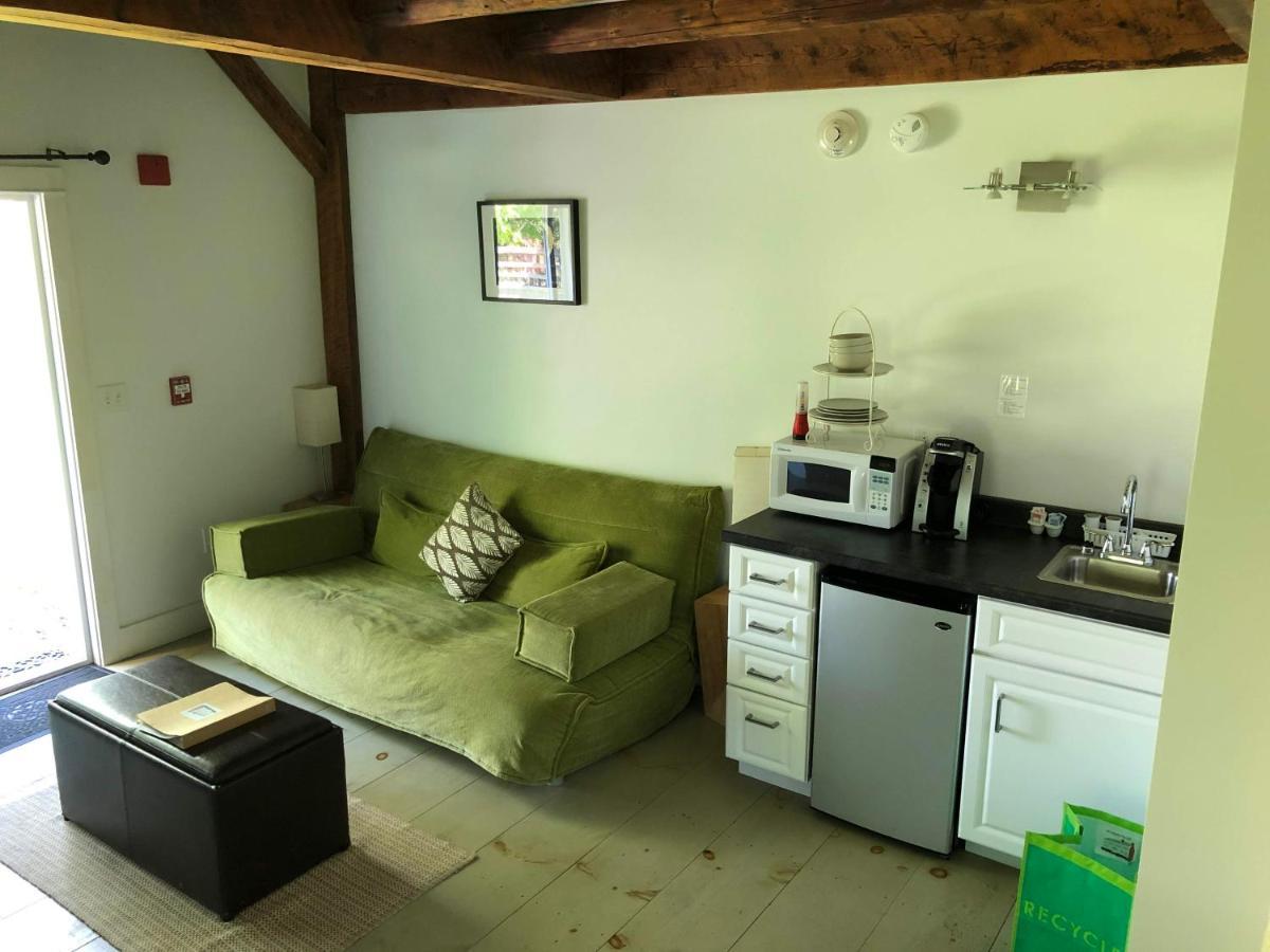 Shoreham Inn Bed & Breakfast 외부 사진