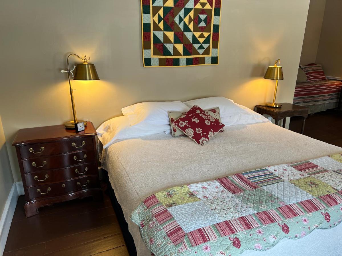 Shoreham Inn Bed & Breakfast 외부 사진