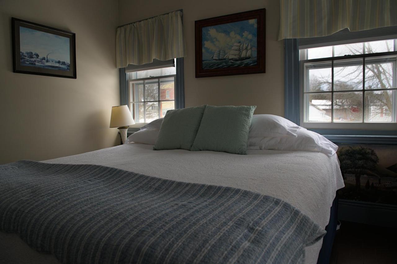 Shoreham Inn Bed & Breakfast 외부 사진